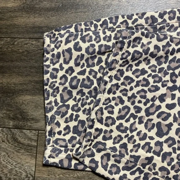 Abercrombie & Fitch Leopard Print Barrel Jeans Women Size 26 Midrise Wide Baggy - Picture 7 of 9